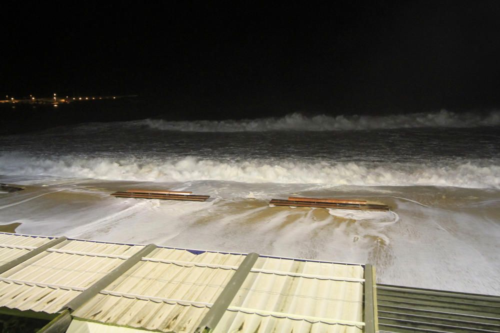 Efectes del temporal al passeig de Blanes