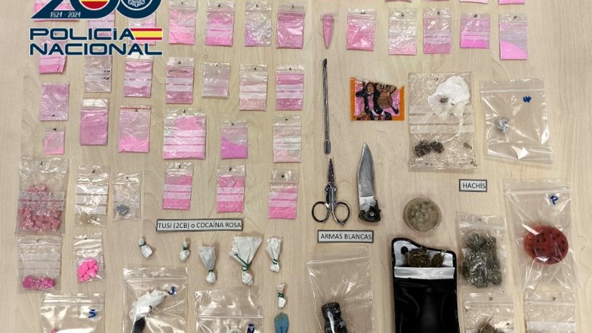 La policía ha intervenido cocaína rosa, MDMA, cocaína, Popper, hachís y marihuana.