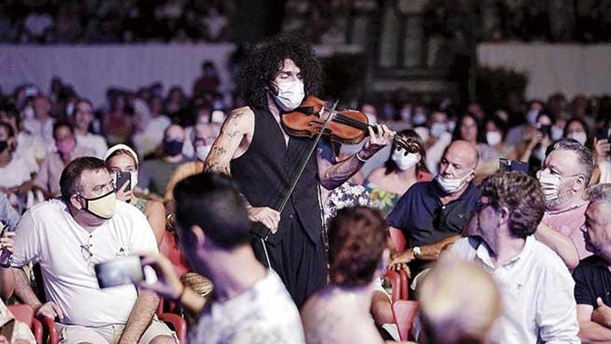 Ara Malikian da la bienvenida a los conciertos de Port Adriano 2020