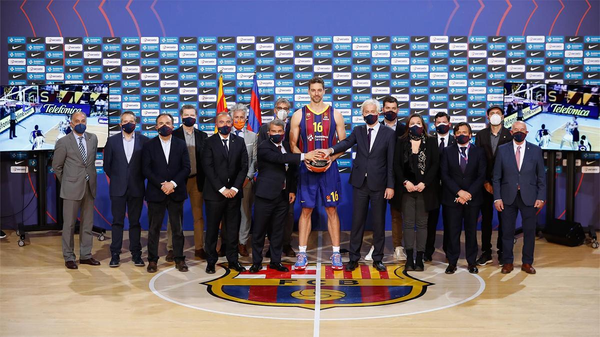 Pau Gasol, en su presentación con el Barça en el Palau