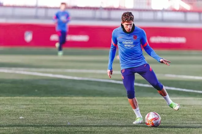 El Real Zaragoza prioriza a los clubs con sinergias para los refuerzos en ataque
