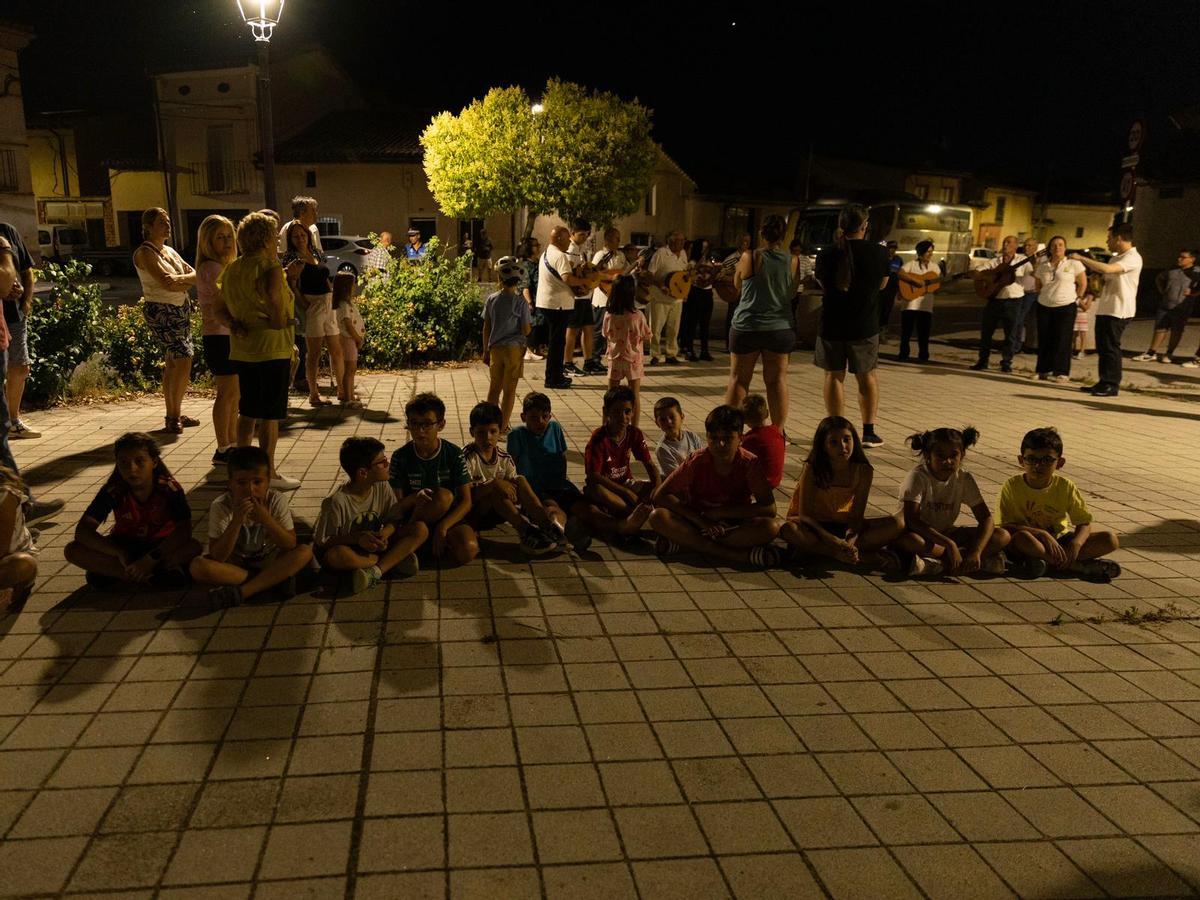 Una noche mágica en las hogueras de la noche de San Juan en Tagarabuena y Toro Una noche mágica en las hogueras de la noche de San Juan en Tagarabuena y Toro