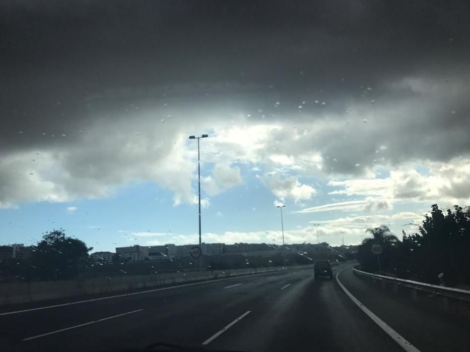 La nube se traslada hacia el Sur de GC