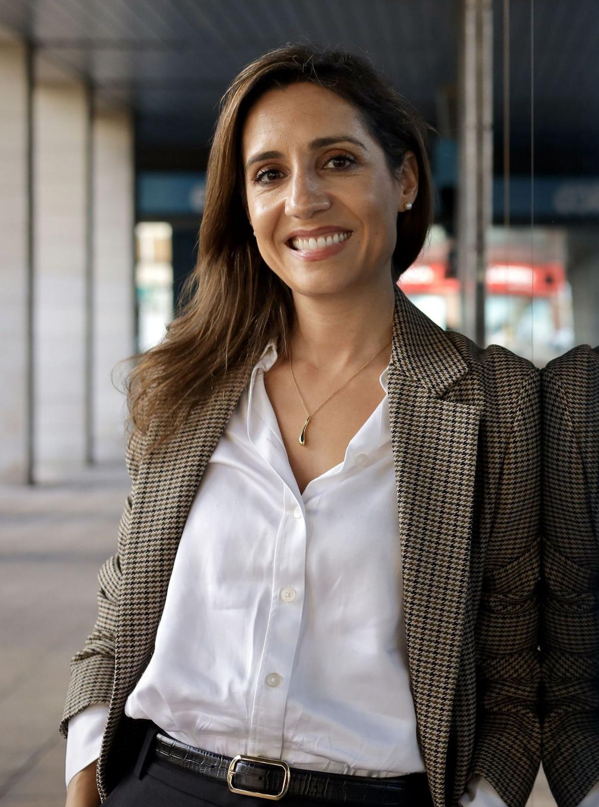 La escritora compostelana Ángela Banzas