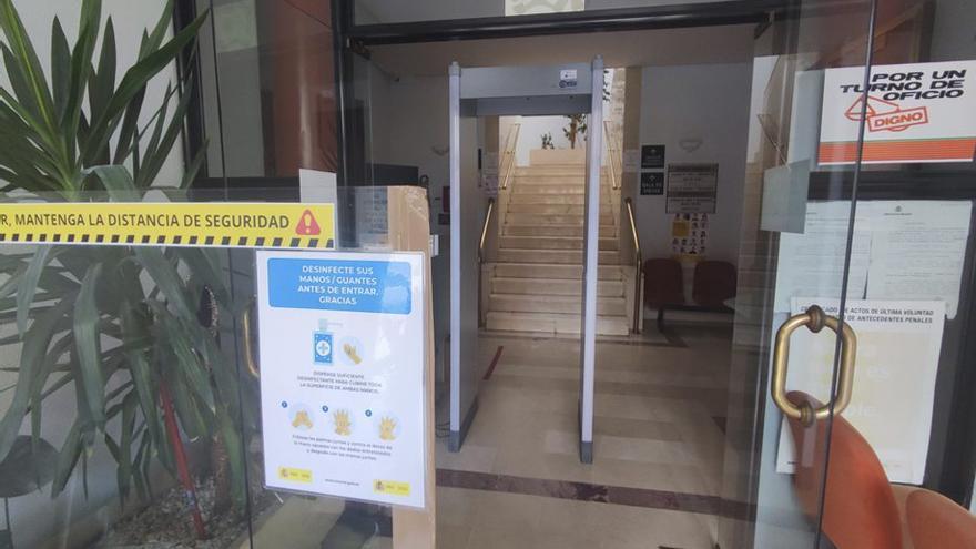 Entrada al Tribunal de Instancia de Benavente.