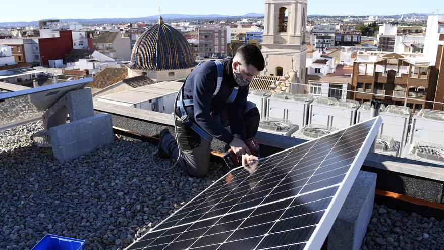 La UE obliga a dar respuesta en un mes a los proyectos de autoconsumo