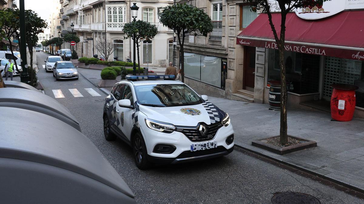 Un coche de la Policía Local de Vigo, en una imagen de recurso.