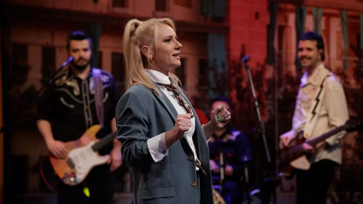 'Al cielo con ella' destapa los tesoros picantes de la copla