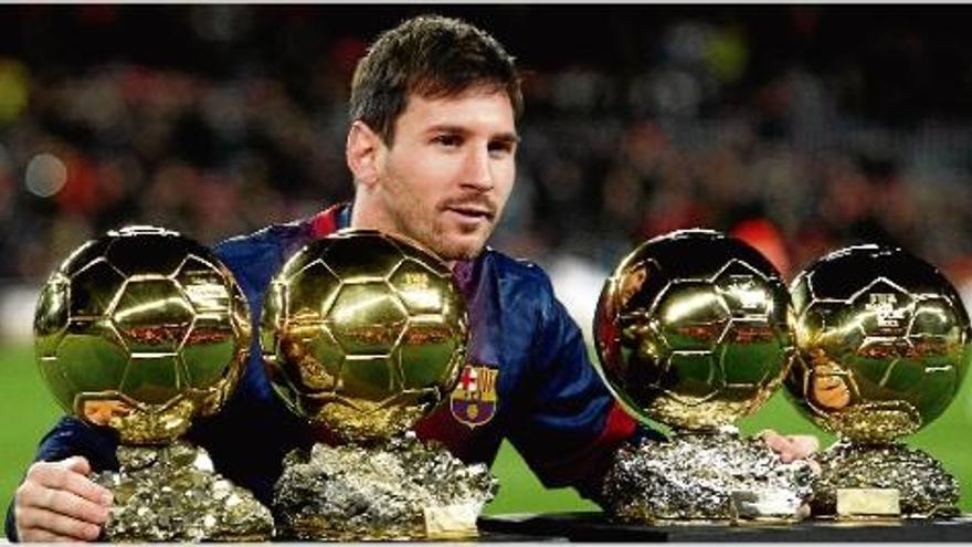 Messi mostra les seves quatre Pilotes d&#039;Or