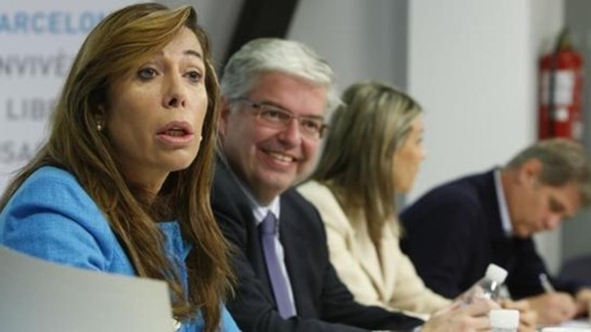 Alicia Sánchez-Camacho, Jordi Cornet, Llanos de Luna y Alberto Fernández Díaz, en el comité de dirección del PPC, este lunes.