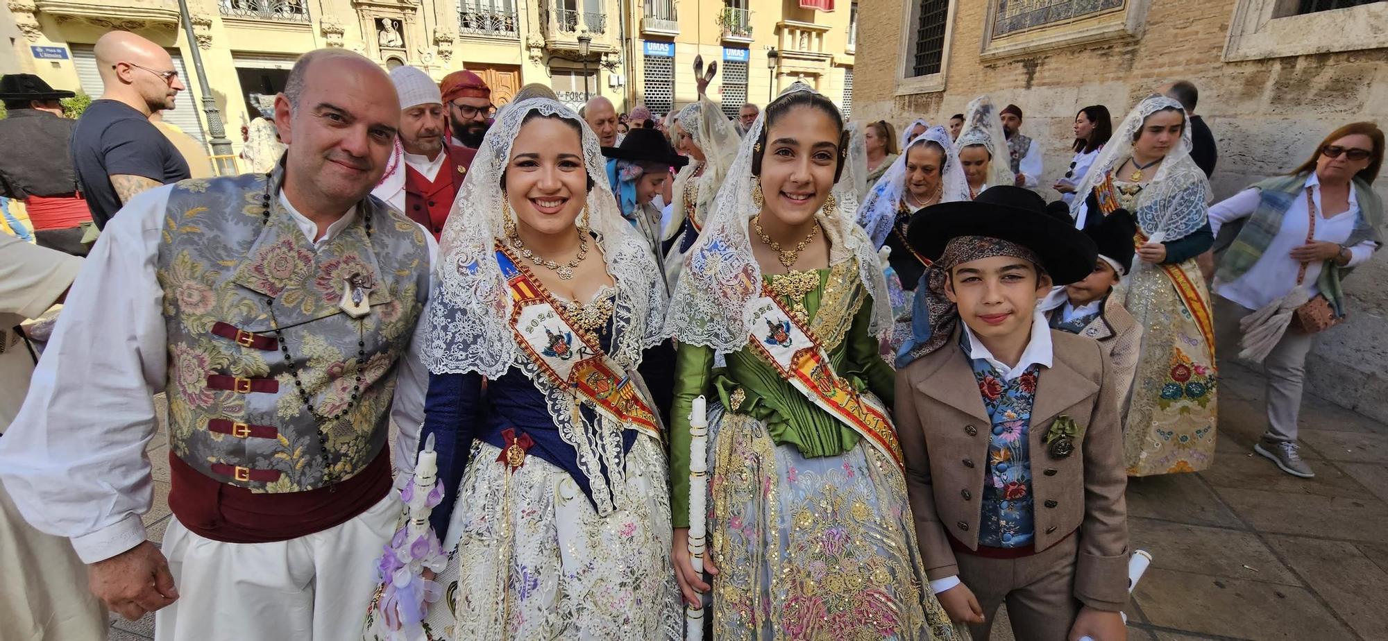 Las comisiones de falla en la Procesión de la Virgen (1/5)