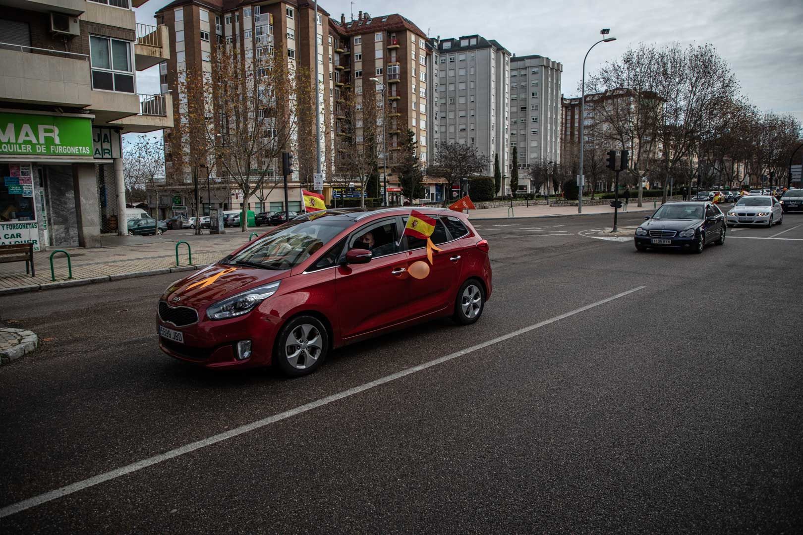 GALERÍA | Así se ha desarrollado en Zamora la manifestación en coche contra la Ley Celaá