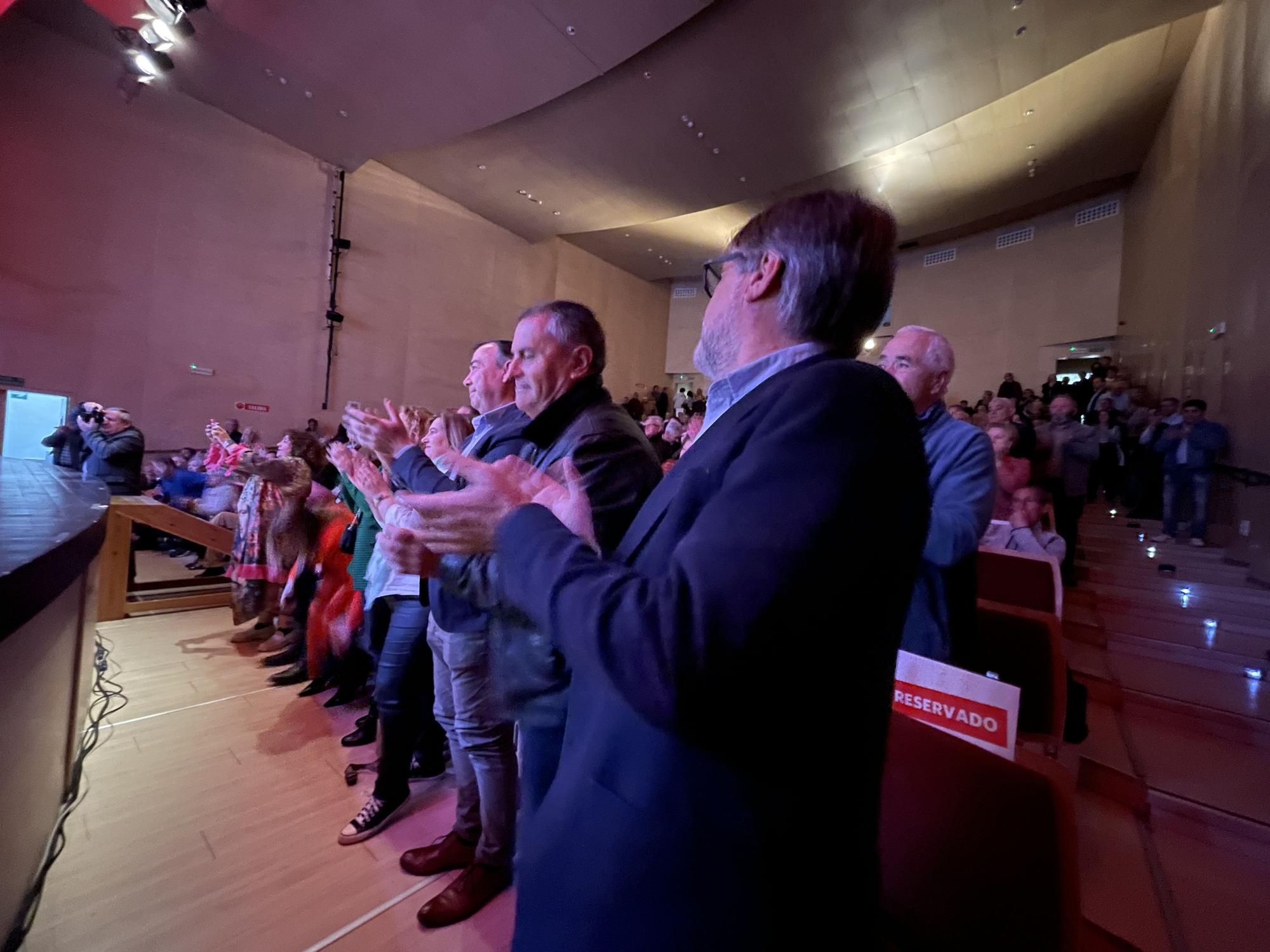 Presentación de la candidatura de Aníbal Vázquez, en el Auditorio Teodoro Cuesta de Mieres.