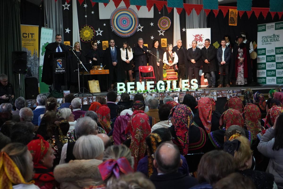 GALERÍA | Benegiles, hasta la bandera para celebrar la Fiesta del CIT GALERÍA | Benegiles, hasta la bandera para celebrar la Fiesta del CIT