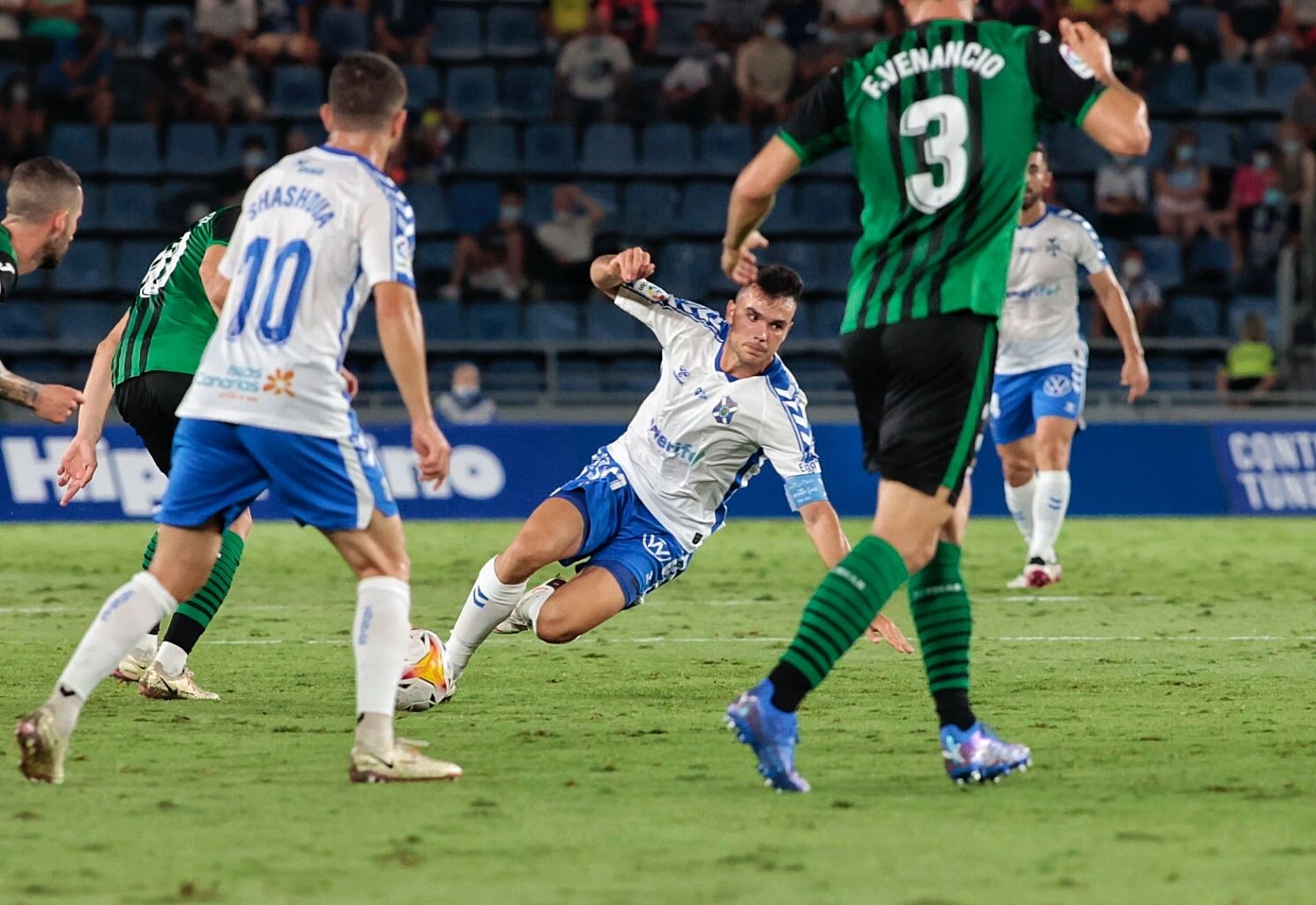 Encuentro entre el CD Tenerife y la SD Eibar