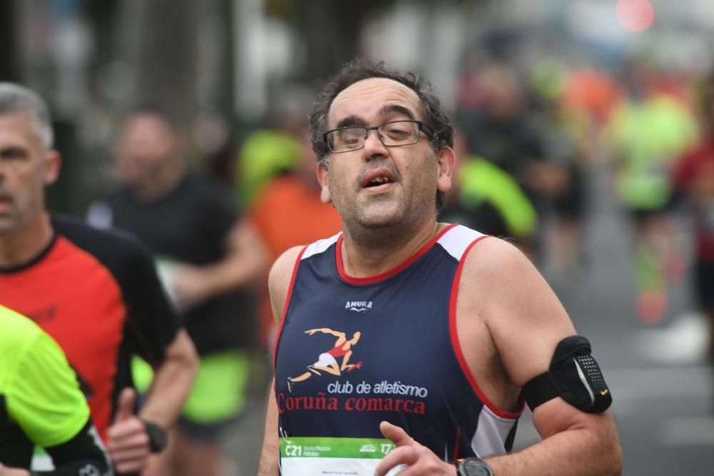 Búscate en la galería del medio maratón Coruña21