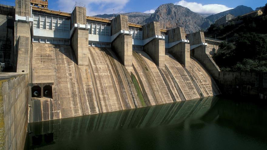 El Supremo frena el intento de las grandes eléctricas de ahorrarse obras millonarias para demoler presas