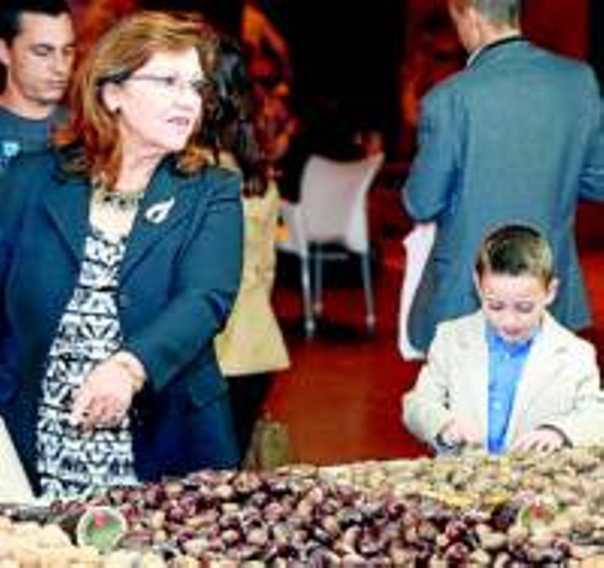 La lluvia desluce la Noche de La Aurora