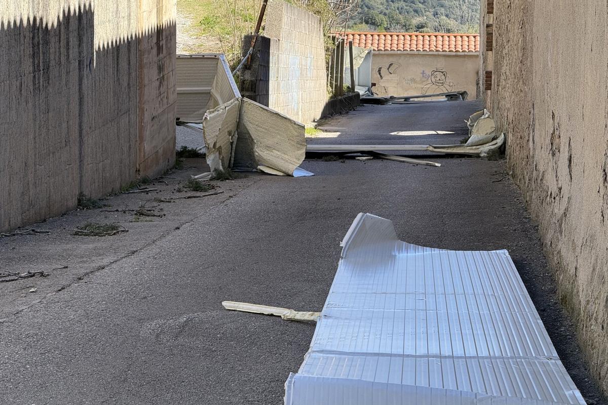 FOTOS | Els efectes de l'episodi de vent a Berga FOTOS | Els efectes de l'episodi de vent a Berga