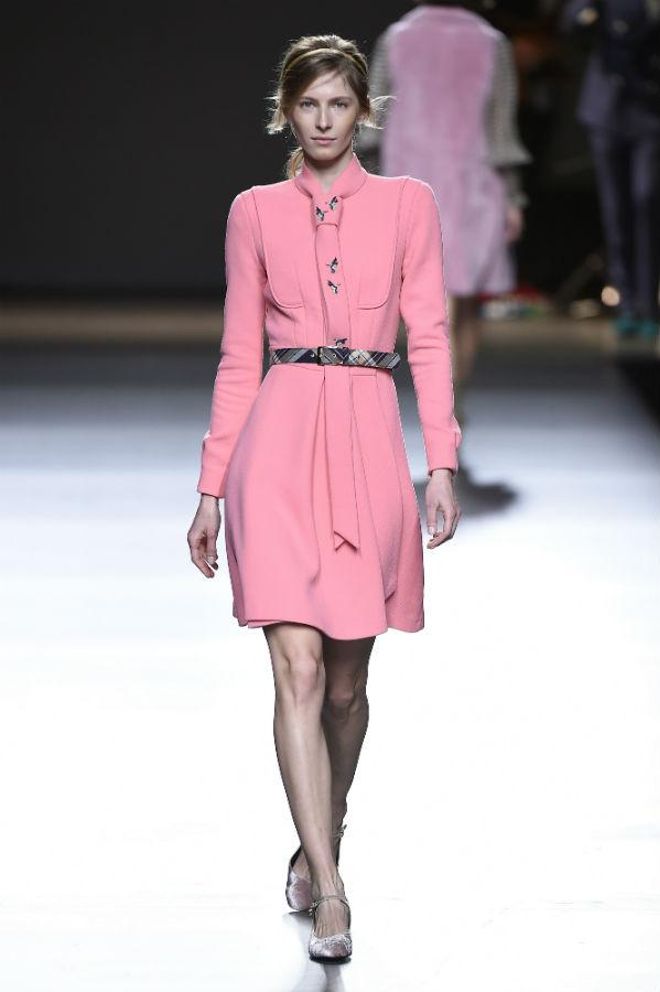 Teresa Helbig Otoño/Invierno 2016-2017, femeninas siluetas