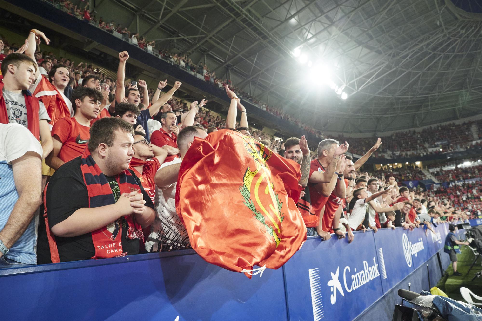 Osasuna-RCD Mallorca: Las fotos de la alegría desatada de los jugadores del Mallorca al conseguir la permanencia