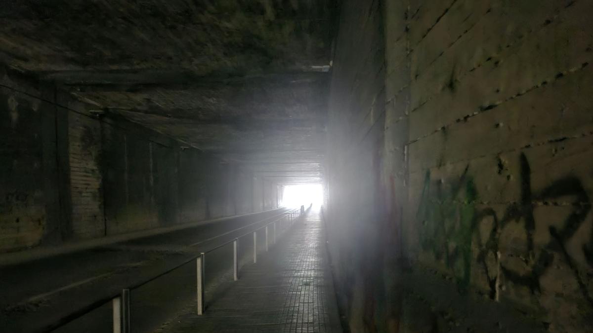Interior del túnel del carrer Indústria de Manresa