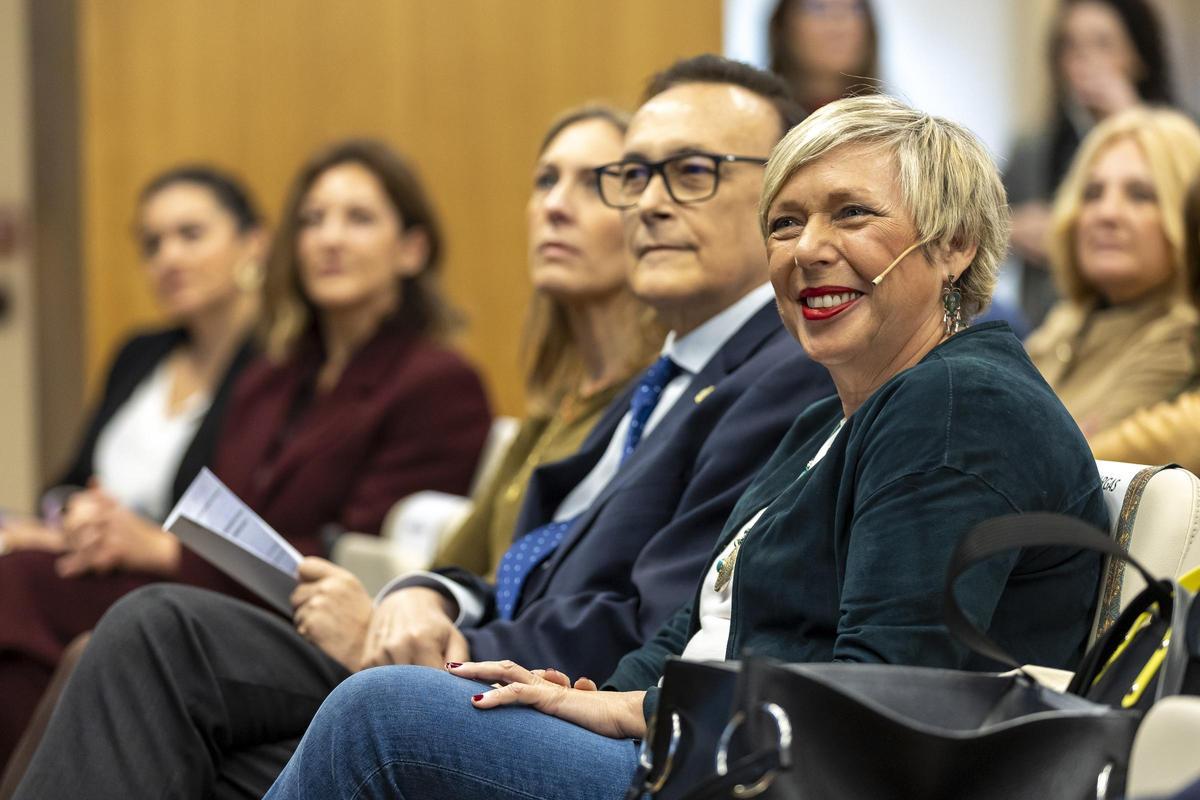 Fotogalería | #ElCorreoPregunta con Carmen Vargas