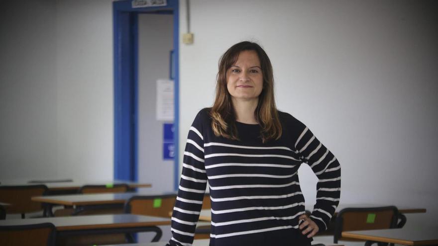 El Consell confirma a la alcoyana Maria Àngels Francés como presidenta de la AVL
