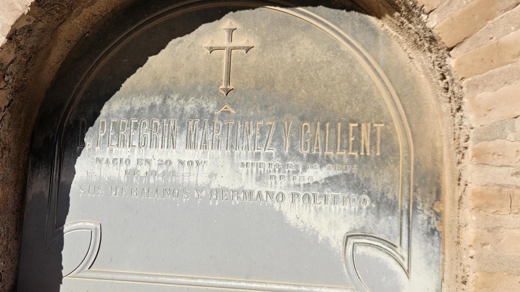 Nombres insólitos en el Cementerio General de València