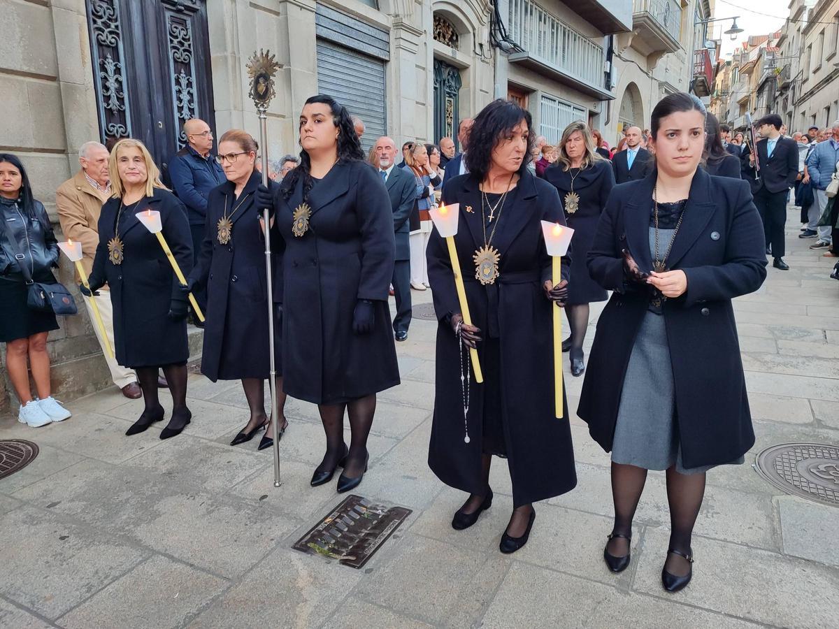 La solemne y espectacular procesión de la Santa Cena, en el Jueves Santo de Cangas