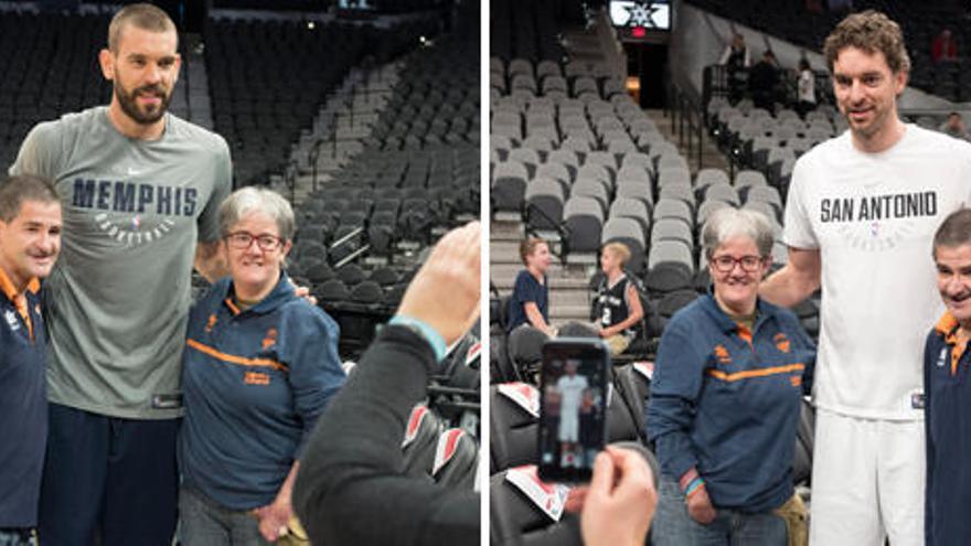 Pau y Marc Gasol, con los aficionados del Valencia Basket