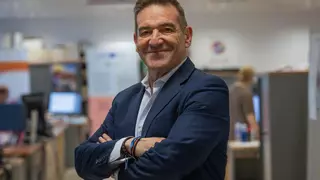 Luis Mallada: «Vivimos en una sociedad abierta, las profesiones ya no tienen género»