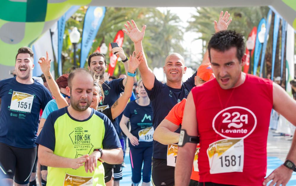 Hamid se adjudica el Medio Maratón de Alicante.