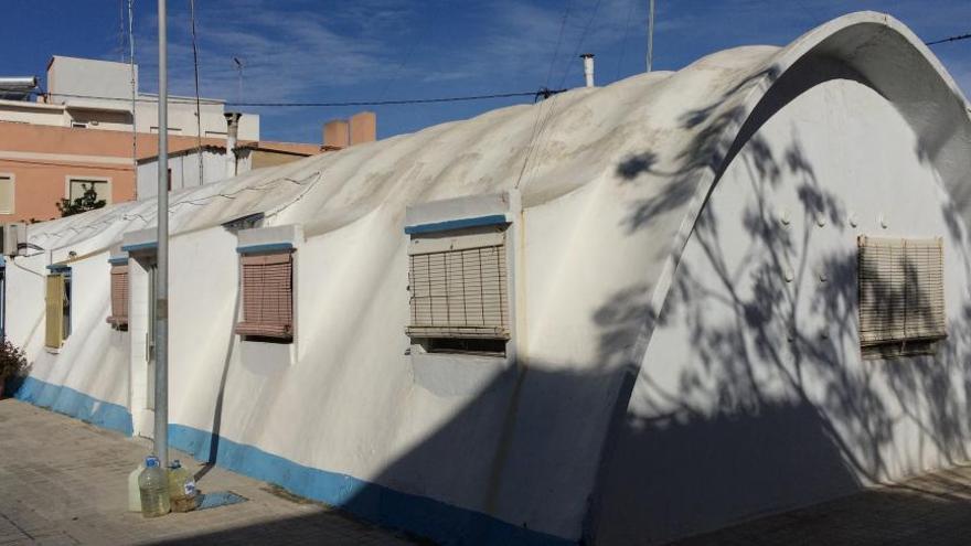 Una imagen reciente del grupo de casitas de pescadores de El Perellonet.