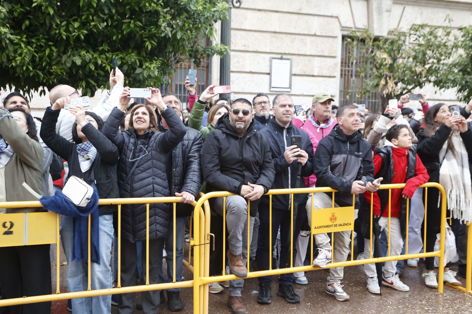 Búscate en la mascletà del 17 de marzo