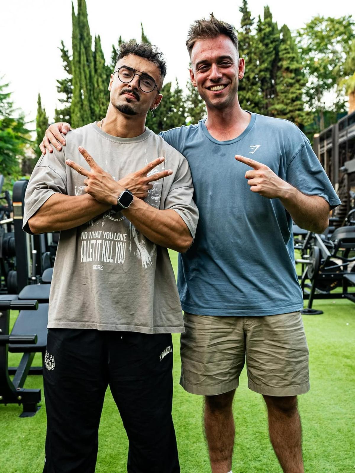 Ander Basurto, junto a su preparador Ibon Suberbiola
