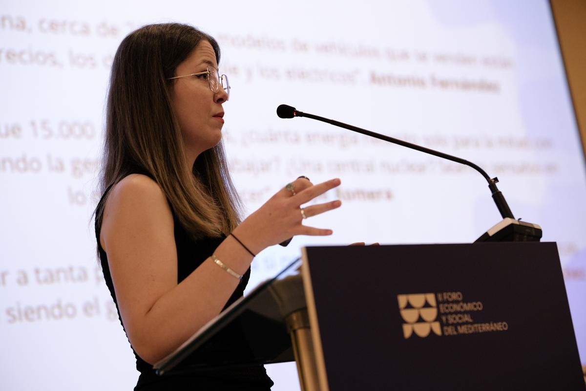 Nuestra compañera Ana Montañez se encargó de las conclusiones de las reuniones previas del II Foro del Mediterráneo