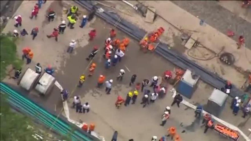 Nueve muertos al desplomarse un viaducto en construcción en Colombia