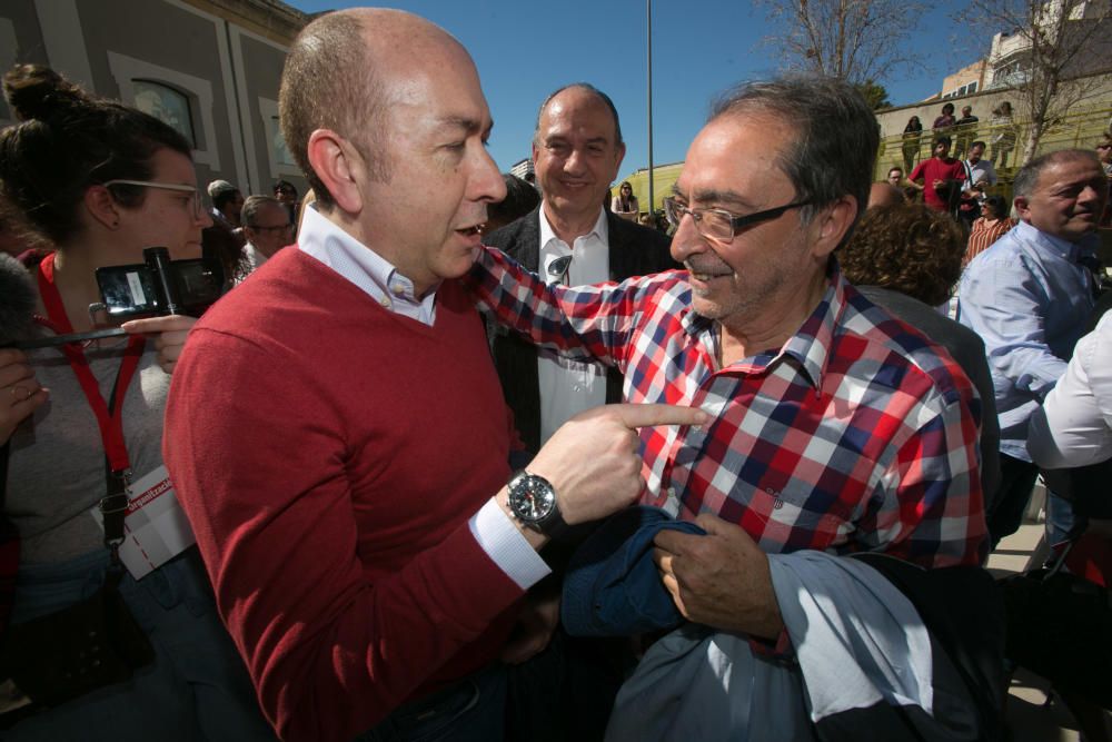 Más de 200 personas asisten al acto de precampaña de Francesc Sanguino celebrado en Las Cigarreres y al que ha asistido la la vicesecretaria general del PSOE, Adriana Lastra