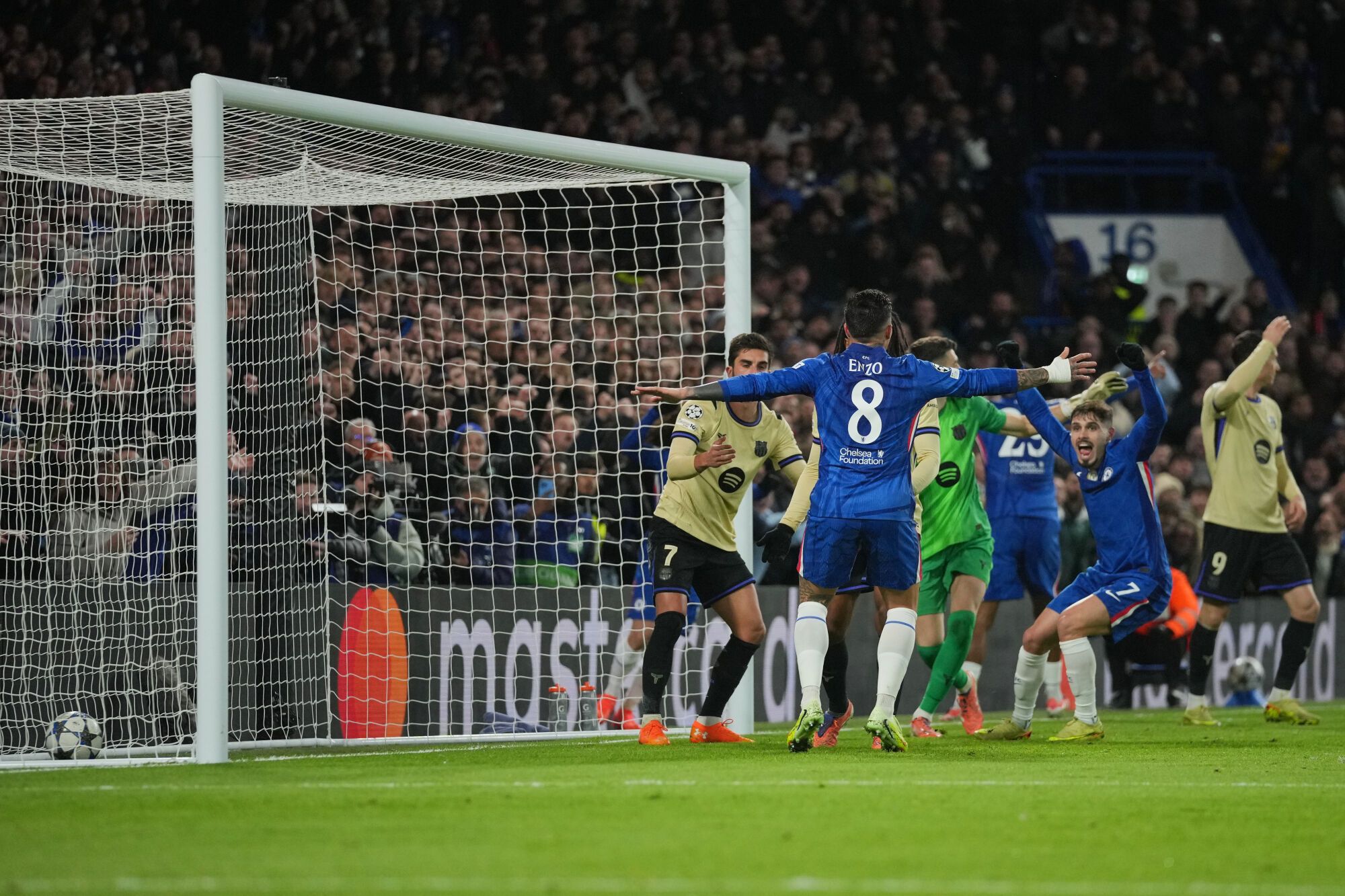 Champions League: Chelsea - Barcelona.