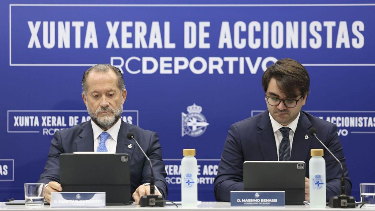 Juan Carlos Escotet y Massimo Benassi, durante la anterior junta. | RCD
