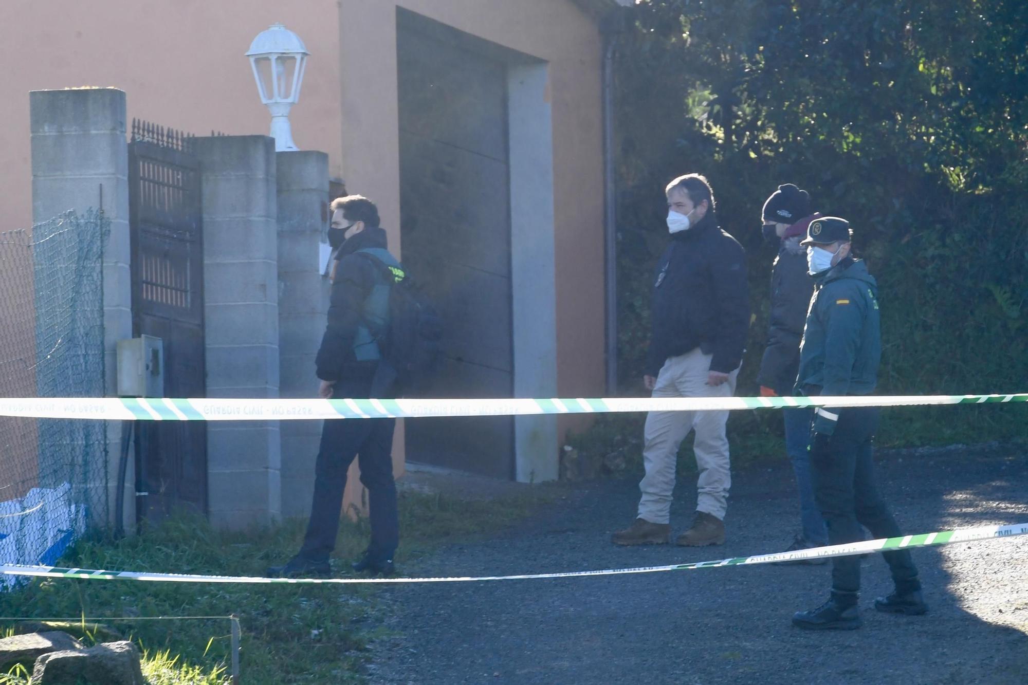 Nuevas pesquisas en la casa donde asesinaron a una mujer en Oza-Cesuras