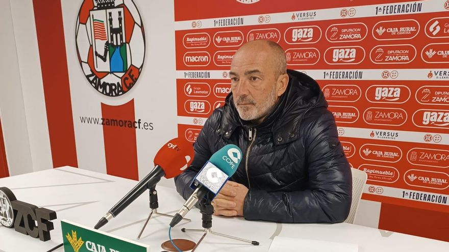 Juan Sabas, entrenador del Zamora CF: &quot;Hay que ser agresivos en defensa en Balaídos&quot;