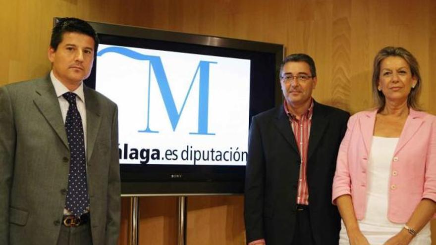 Francisco Oblaré, Francisco Salado y Francisca Caracuel, ayer en rueda de prensa.
