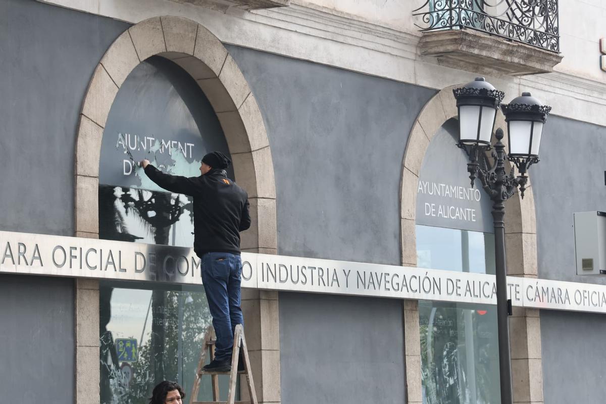 El Palas vuelve a cambiar de imagen: adiós Ayuntamiento de Alicante, hola Cámara de Comercio