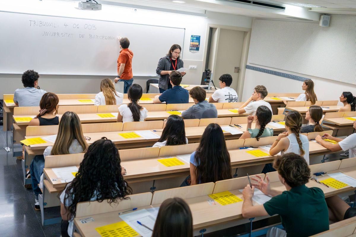 Primer exámen de las PAU en la Facultat de Dret de la UB