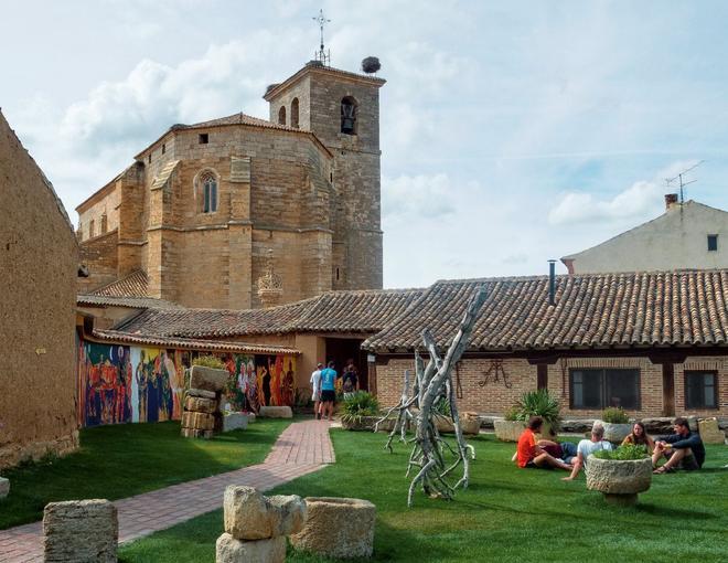 Iglesia de Santa Maria, Boadilla del Camino, Camino de Santiago