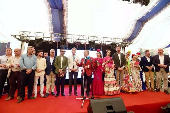 Las recepciones del miércoles de Feria: Diputación, AJE y CCOO celebran sus encuentros en El Arenal