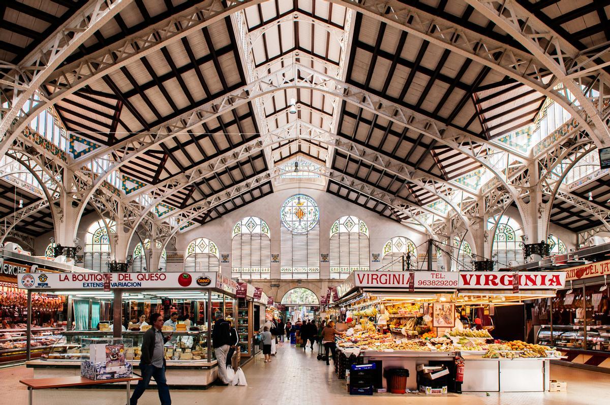 Interior del Mercado Central de Valencia.