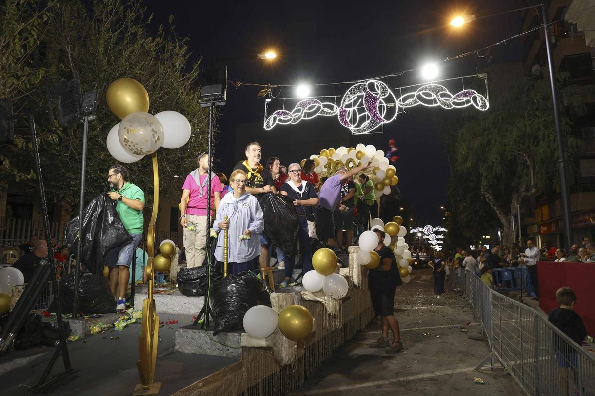 Por cien años más de carrozas en Sant Joan